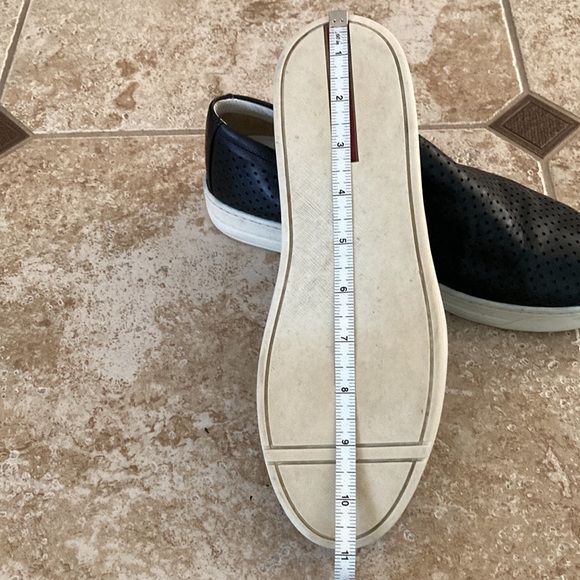Sale 🎊 PRADA LEATHR SLIP - ON 💯% AUTHENTIC. - Picture 11 of 11